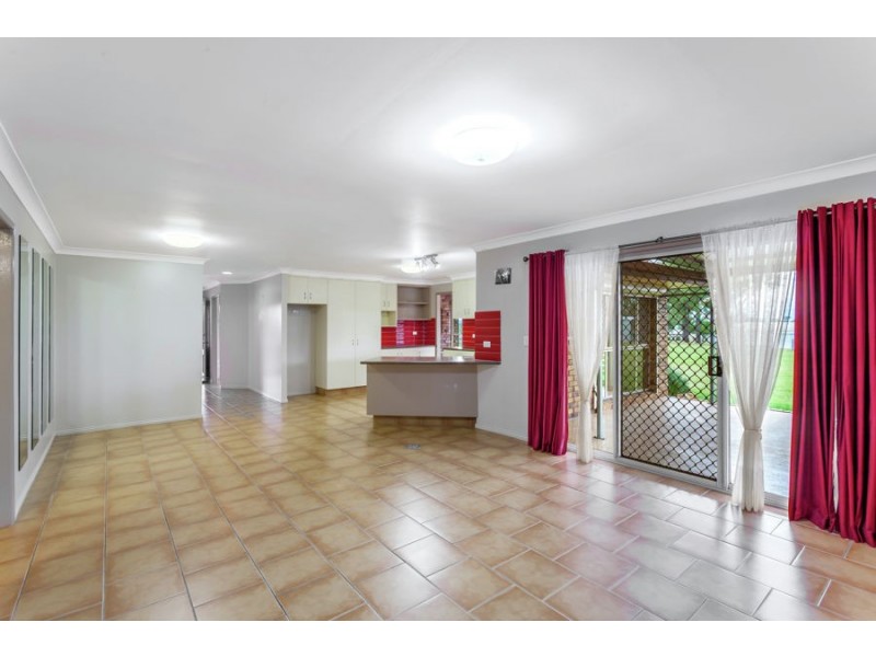 12 Anna Court, Placid Hills QLD 4343