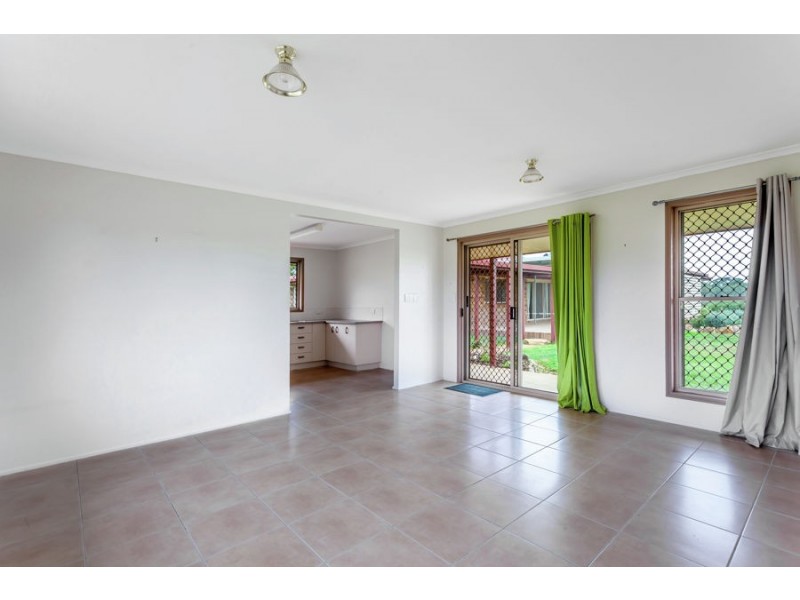 12 Anna Court, Placid Hills QLD 4343