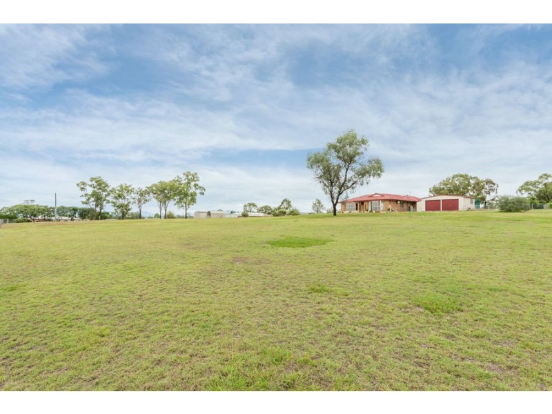 12 Anna Court, Placid Hills QLD 4343