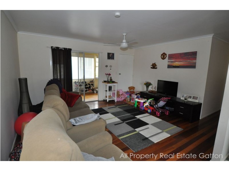 82 Whittle Street, Gatton QLD 4343