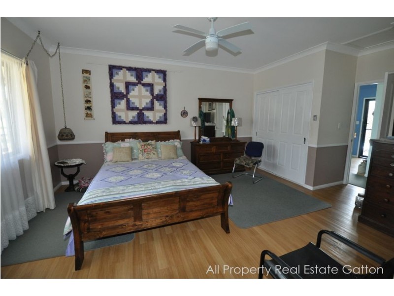 15 Pelican Drive, Laidley Heights QLD 4341