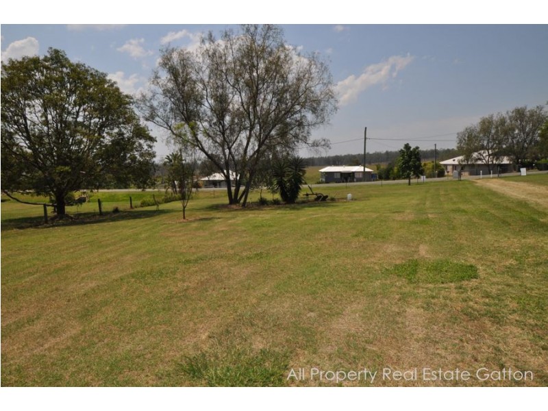 15 Pelican Drive, Laidley Heights QLD 4341