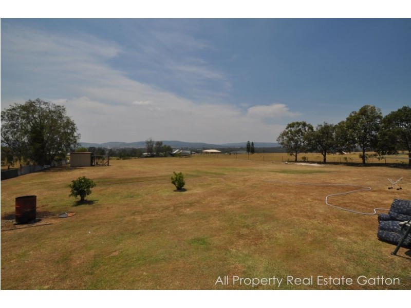 46 Thallon Road, Hatton Vale QLD 4341