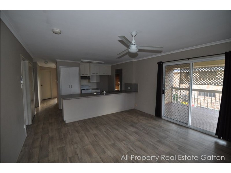 32 Jensen Street, Gatton QLD 4343