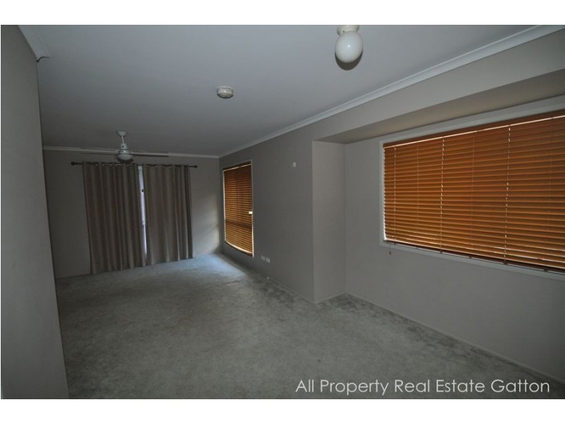 32 Jensen Street, Gatton QLD 4343