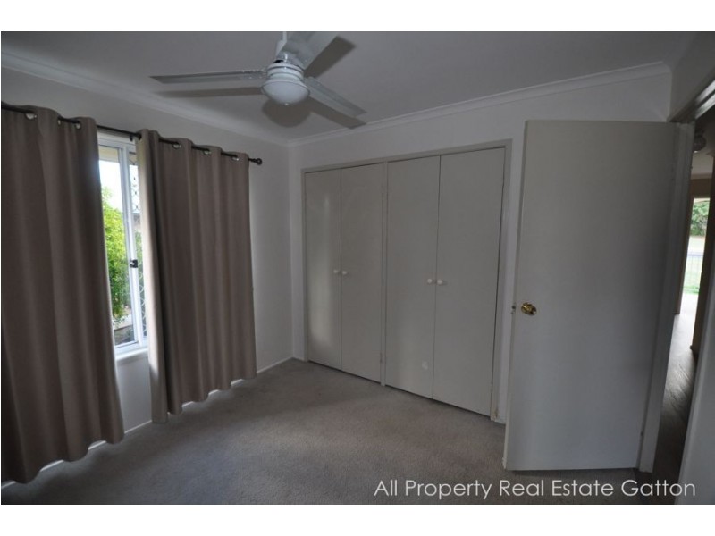 32 Jensen Street, Gatton QLD 4343