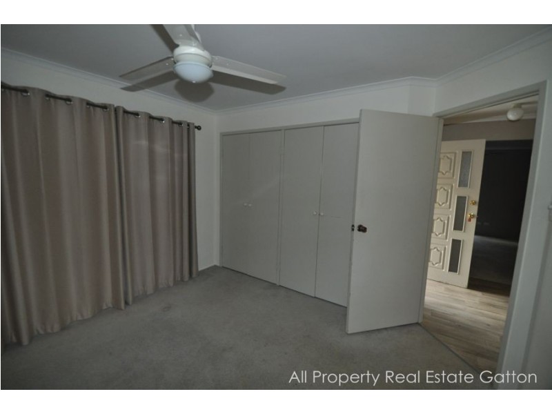 32 Jensen Street, Gatton QLD 4343
