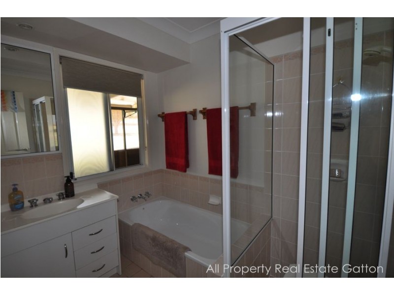 141 Lakes Drive, Laidley Heights QLD 4341