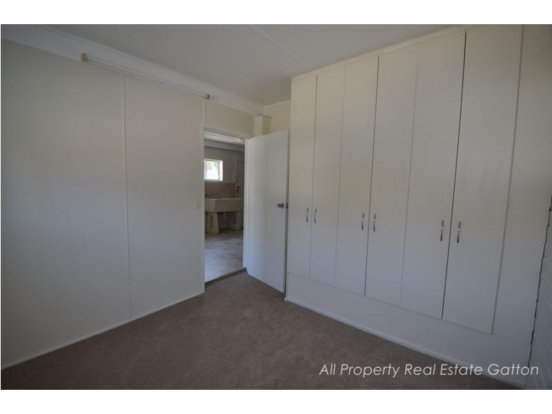 33 Hill Street, Gatton QLD 4343