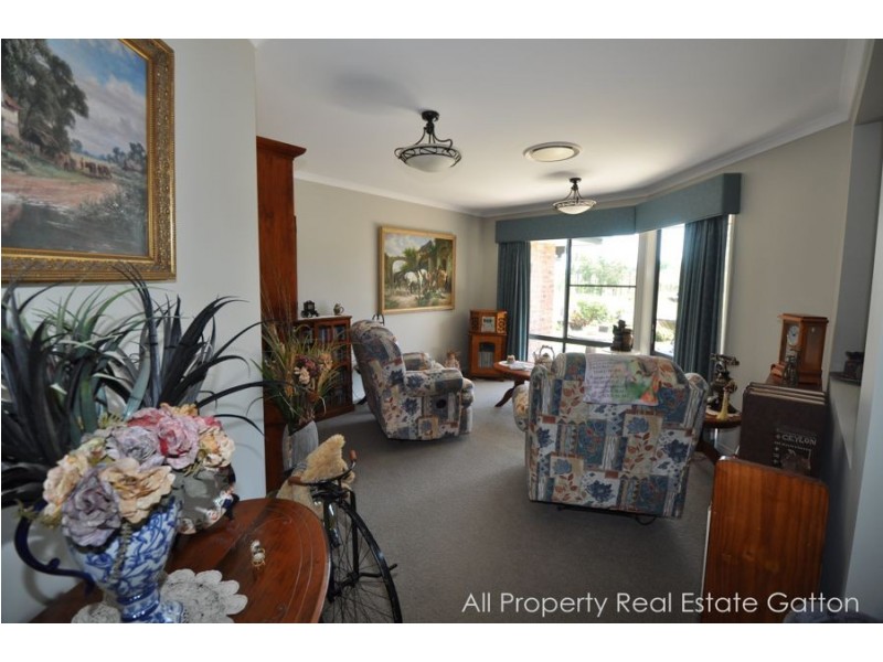 11 Hanlon Court, Laidley Heights QLD 4341