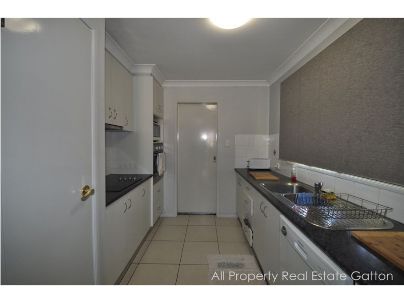 64 Highview Avenue, Gatton QLD 4343