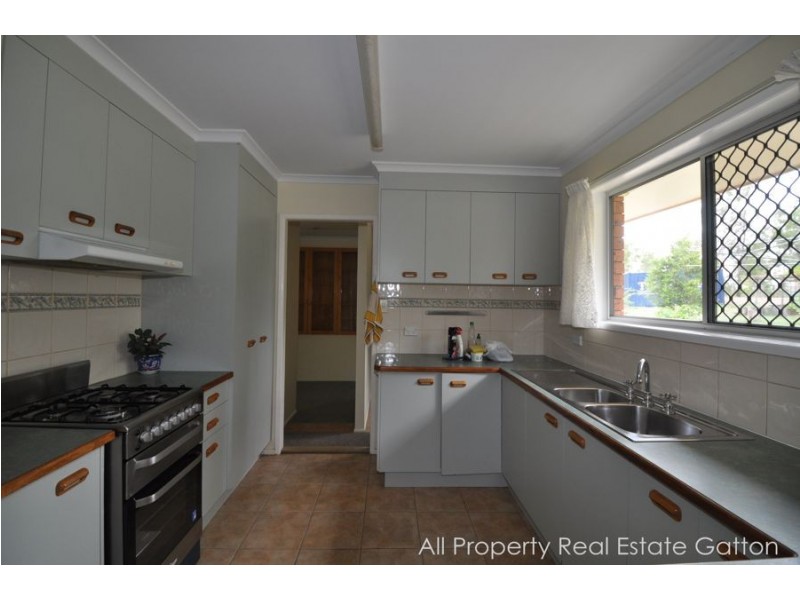 29 Harvey Road, Forest Hill QLD 4342