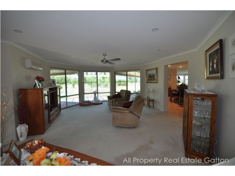 10 Bushman Street, Plainland QLD 4341