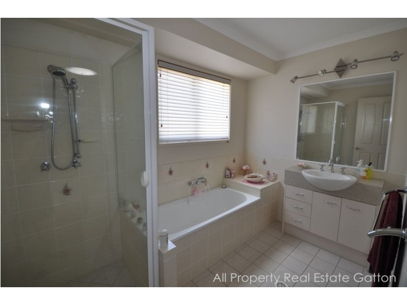 10 Bushman Street, Plainland QLD 4341