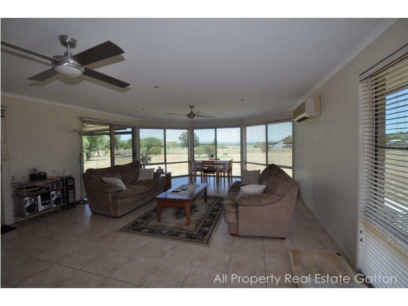 10 Bushman Street, Plainland QLD 4341