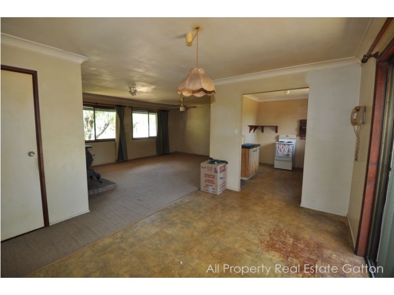 30 Haslingden Road, Lockyer Waters QLD 4311