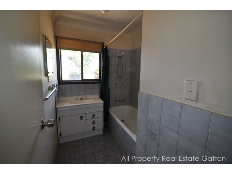 30 Haslingden Road, Lockyer Waters QLD 4311