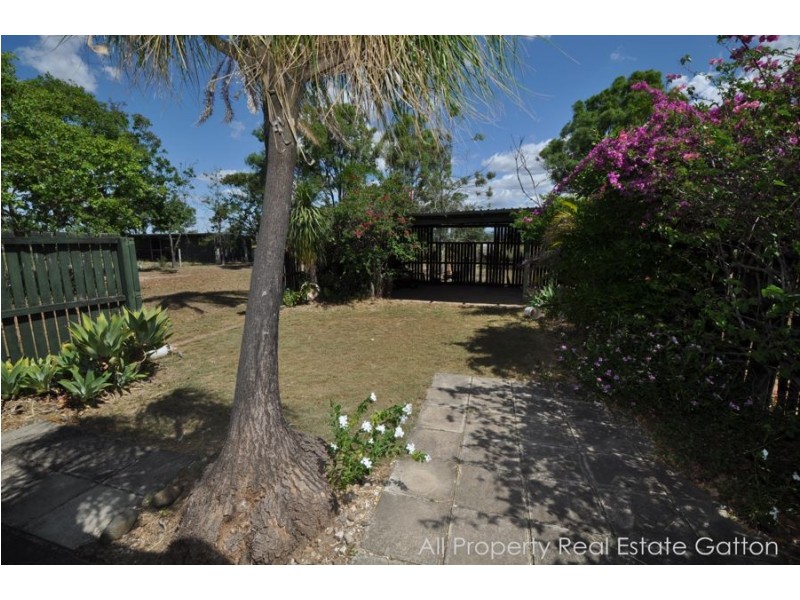 30 Haslingden Road, Lockyer Waters QLD 4311