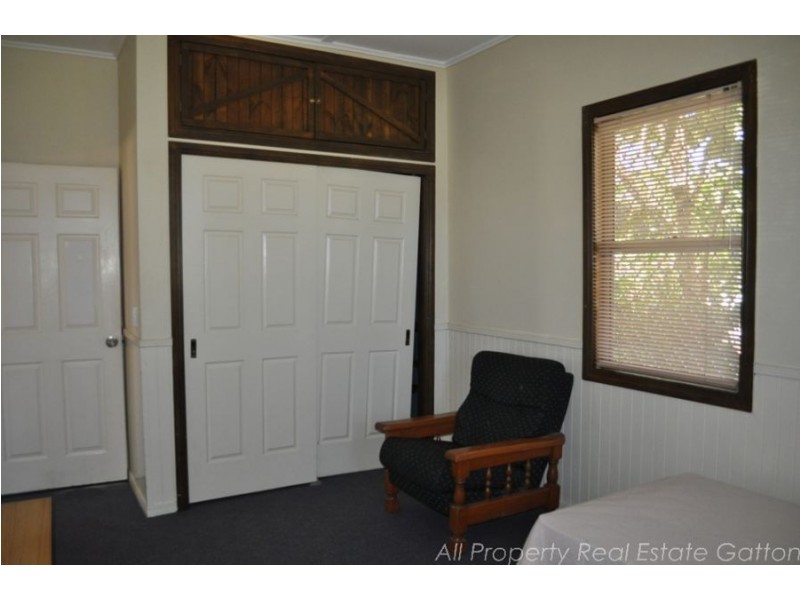 16 Strong Street, Gatton QLD 4343