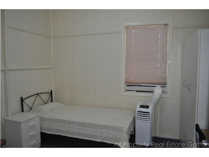 16 Strong Street, Gatton QLD 4343