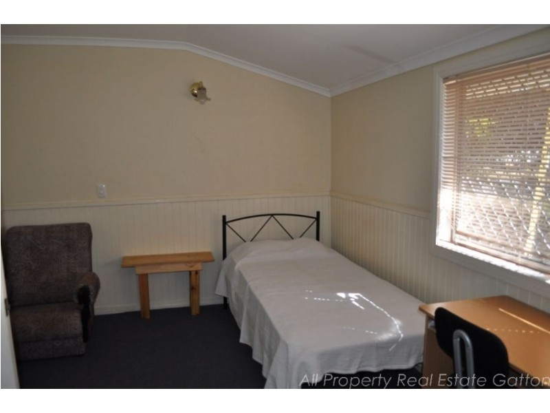 16 Strong Street, Gatton QLD 4343