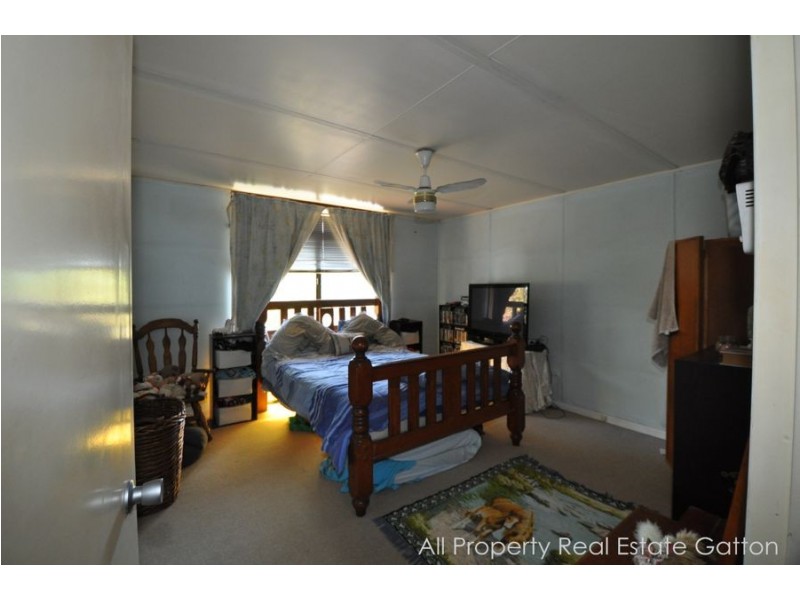 8 Arthur Street, Helidon QLD 4344