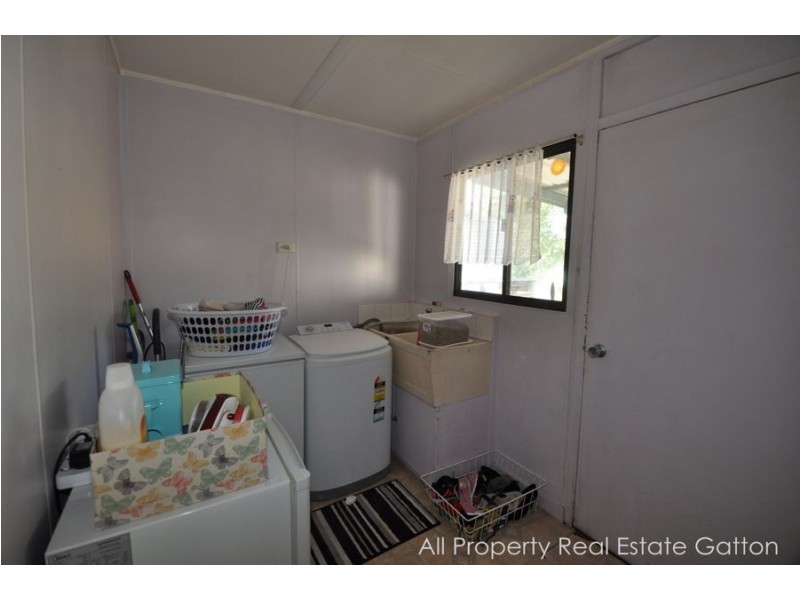 8 Arthur Street, Helidon QLD 4344