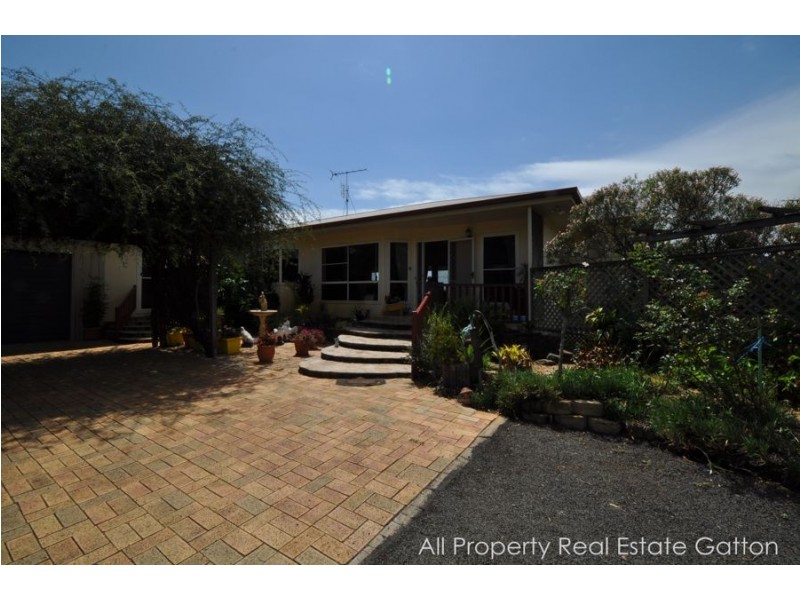 11 Narelle Court, Plainland QLD 4341