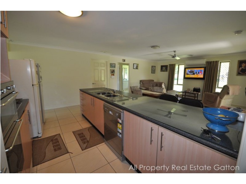 1021 Gatton Esk Road, Spring Creek QLD 4343