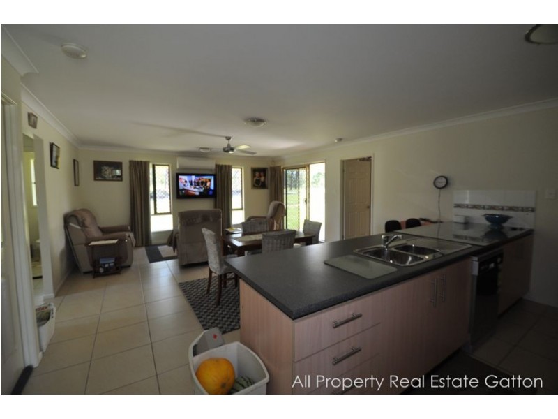 1021 Gatton Esk Road, Spring Creek QLD 4343