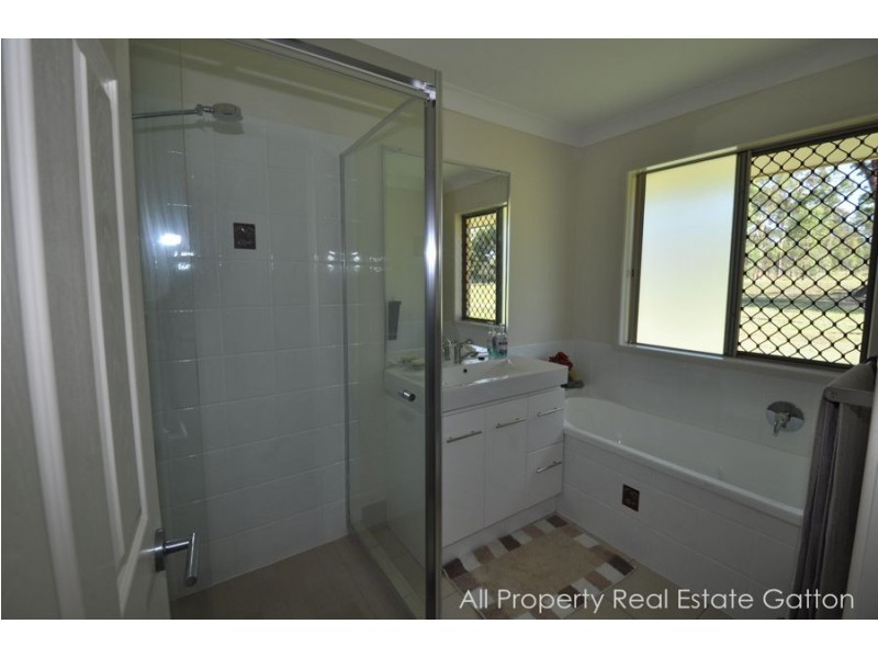 1021 Gatton Esk Road, Spring Creek QLD 4343