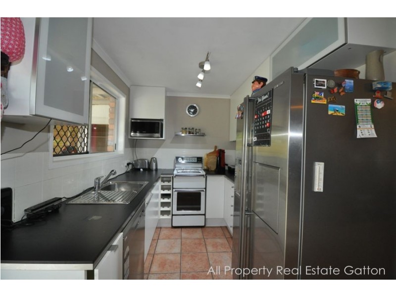 10 Luther Street, Gatton QLD 4343
