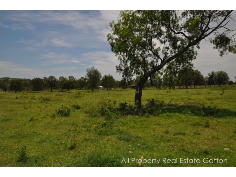 51 Hogers Road, Ropeley QLD 4343