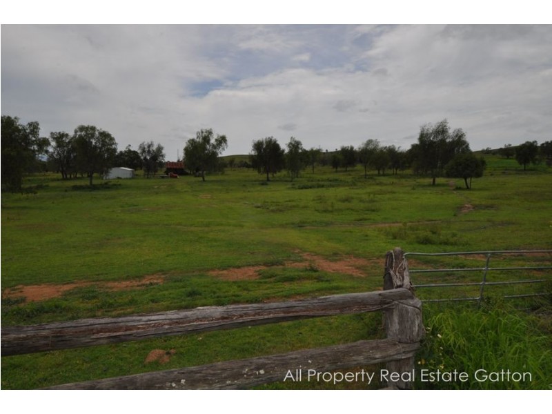 51 Hogers Road, Ropeley QLD 4343