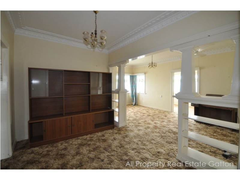 698 Mount Sylvia Road, Upper Tenthill QLD 4343