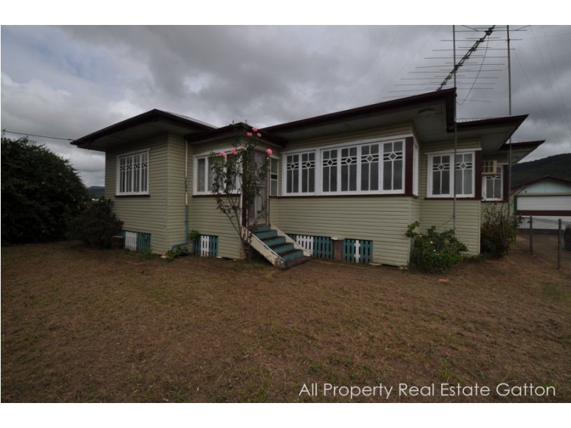 698 Mount Sylvia Road, Upper Tenthill QLD 4343