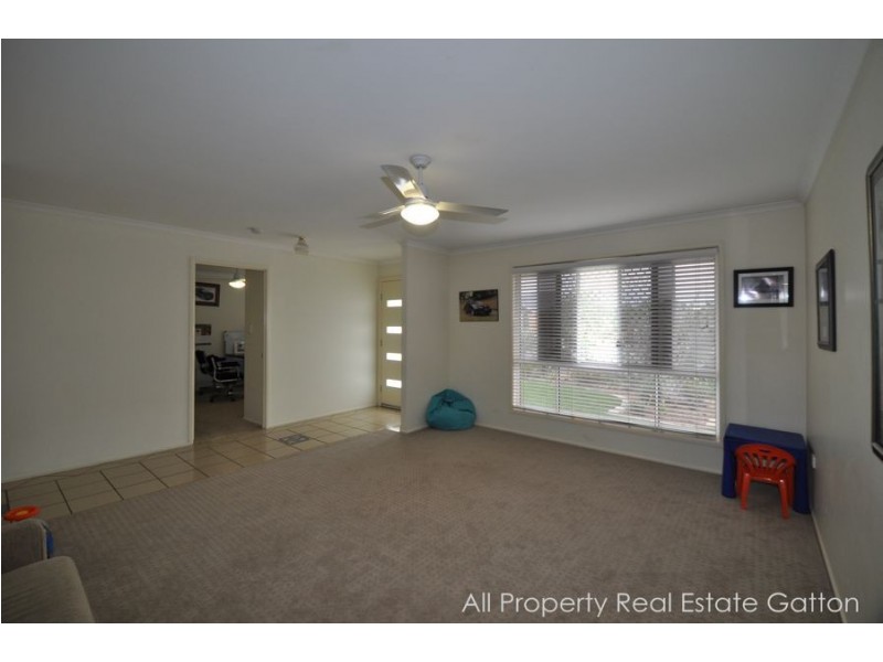 13 Rogers Drive, Gatton QLD 4343