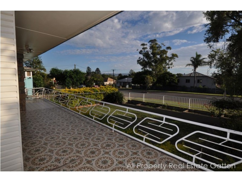 28 Smith Street (cnr William and Smith Streets), Gatton QLD 4343