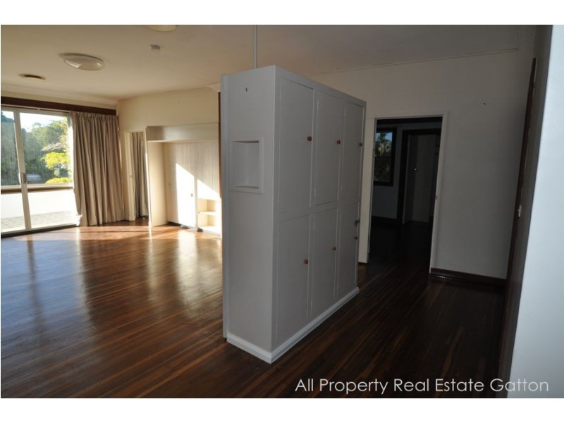 28 Smith Street (cnr William and Smith Streets), Gatton QLD 4343