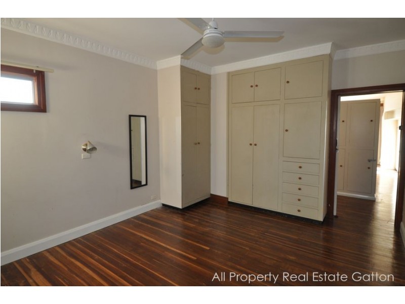 28 Smith Street (cnr William and Smith Streets), Gatton QLD 4343