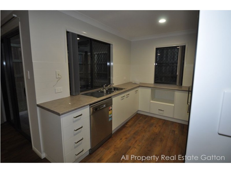 Unit 3 122 Railway Street, Gatton QLD 4343