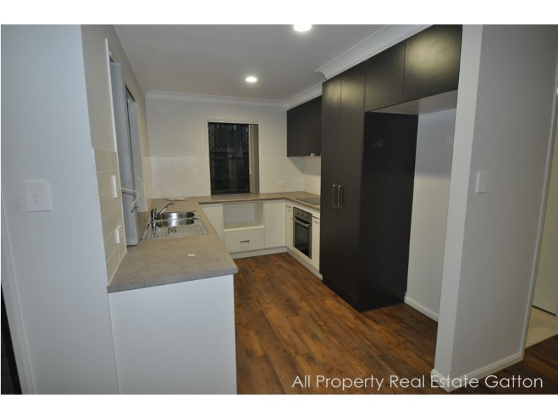 Unit 3 122 Railway Street, Gatton QLD 4343