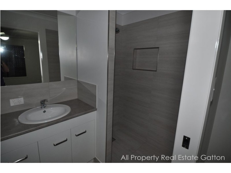 Unit 3 122 Railway Street, Gatton QLD 4343