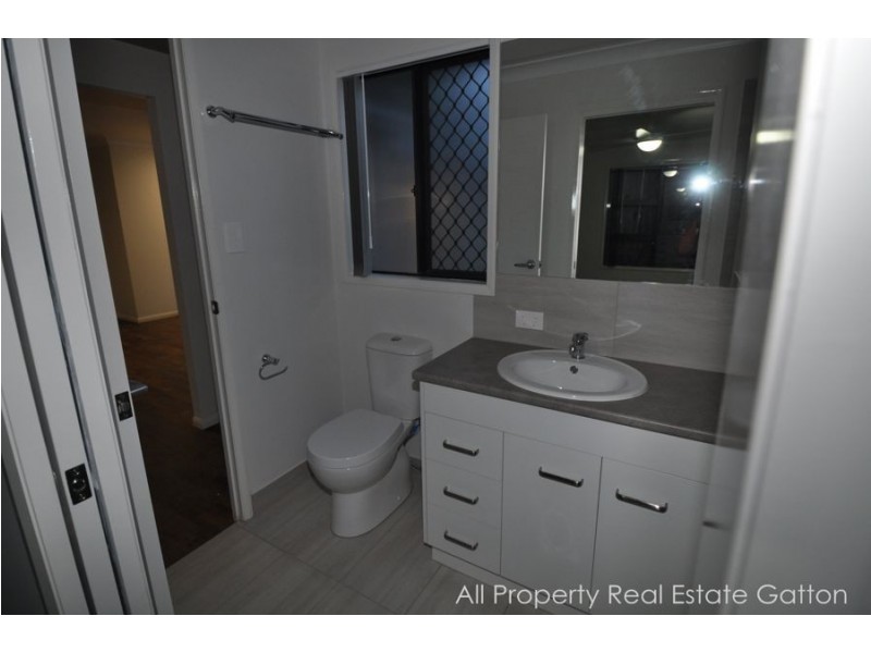 Unit 3 122 Railway Street, Gatton QLD 4343