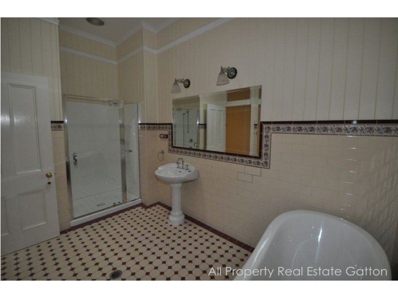 4 Woolshed Creek Road, Plainland QLD 4341