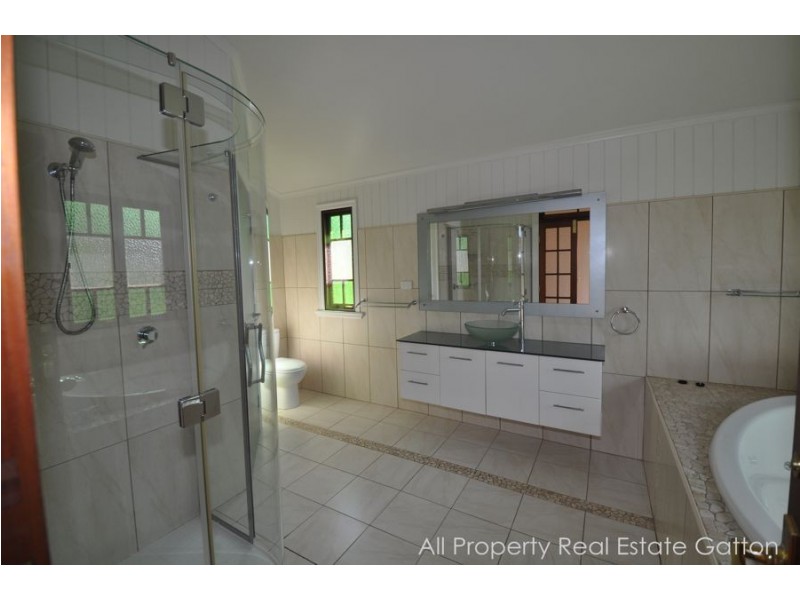 4 Woolshed Creek Road, Plainland QLD 4341