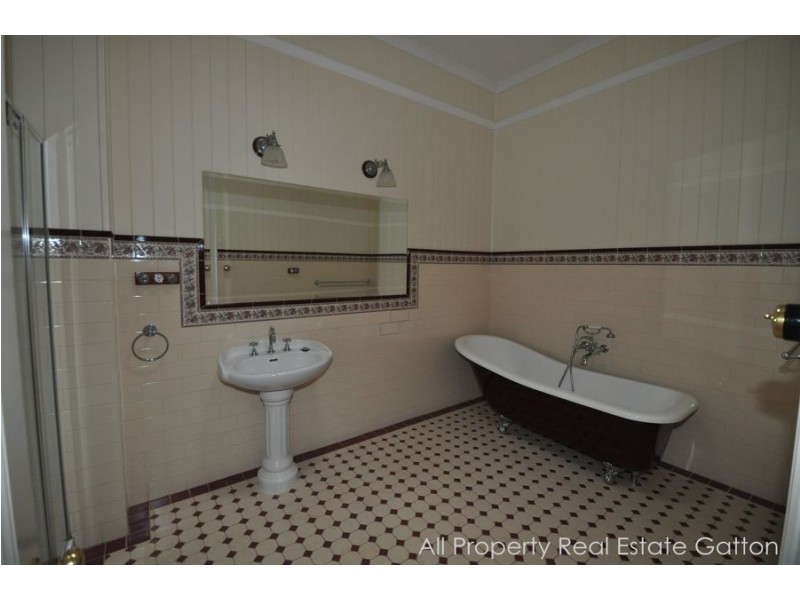 4 Woolshed Creek Road, Plainland QLD 4341