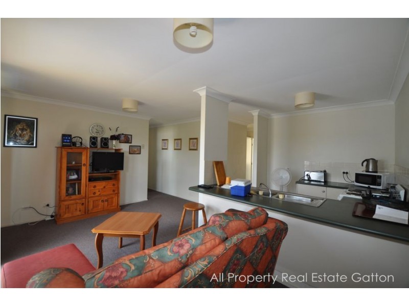 Unit 2 4 Wilson Street, Gatton QLD 4343