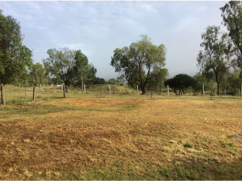 198 Dry Gully Road, Mount Whitestone QLD 4347