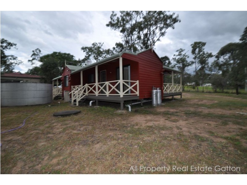 7 Challenge Avenue, Kensington Grove QLD 4341